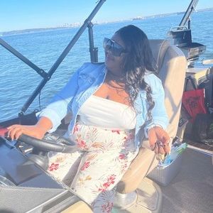 Meet your Posher, Hildah